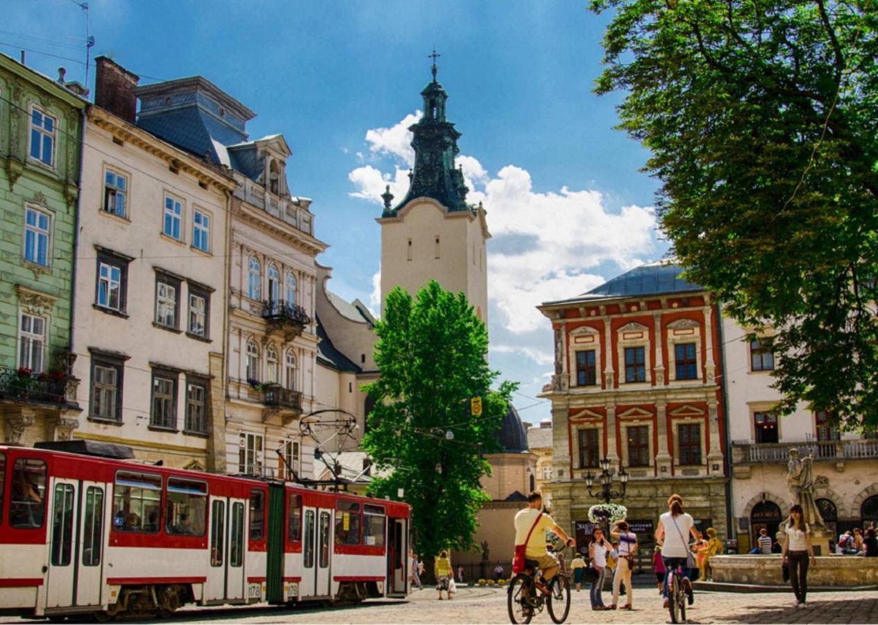 Apartment On Lychakivska Lviv Buitenkant foto