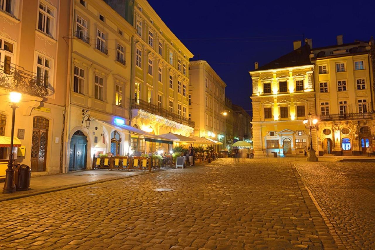 Apartment On Lychakivska Lviv Buitenkant foto